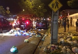 TRANSTORNOS: manifestantes espalham lixo nas ruas do bairro dos Ipês