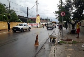 Avenida principal de Jacumã recebe sinalização de trânsito