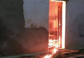 FOGO: Incêndio atinge prédio em Ingá e destrói arquivo morto da Prefeitura