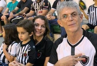 Ricardo Coutinho acompanha partida entre Botafogo e Fortaleza