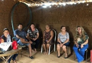 Em Brasília, Dra. Paula busca recursos para transformar casas de taipa em alvenaria em Cajazeiras