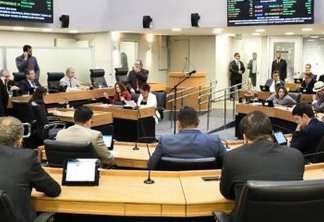 ALPB retoma votações e aprova projeto que proíbe aumento de passagens