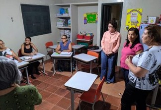 Prefeita Márcia Lucena visita turmas do Programa de Alfabetização de Jovens e Adultos 'Agora Vai!'