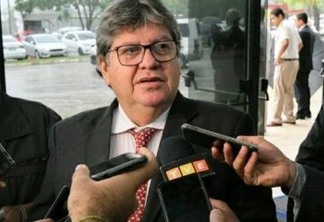 De olho no trabalho, João Azevêdo joga para o passado provocações de Bolsonaro e manda recado: “Não tenho tempo a perder”