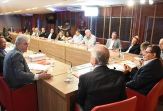 DESFECHO DA REUNIÃO: executiva nacional nomeia Ricardo presidente da comissão provisória do PSB e João Azevêdo vice