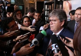 'Essa disputa é muito pequena', diz João Azevêdo após RC reivindicar obras na PB - OUÇA