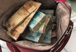 XEQUE-MATE EM AÇÃO: PF apreende lotes de dinheiro e cumpre mandado na casa do ex-deputado André Amaral