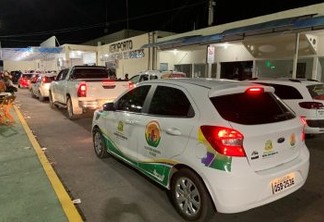 Carro da Prefeitura de Cachoeira dos Índios é flagrado em aeroporto no Ceará