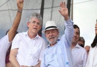 VÍDEO! Ricardo Coutinho aponta Lula como única liderança que país tem hoje: 'Daqueles que leva pancada e fica de pé'