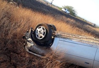 ACIDENTE: Motorista morre após capotamento na BR-230, em Sousa
