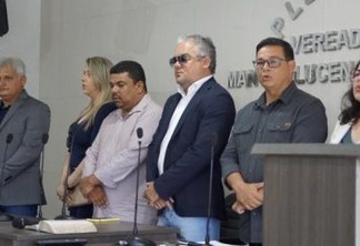 Renato Mendes participa de posse de novos conselheiros tutelares de Alhandra durante solenidade na Câmara