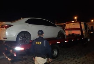 Motorista é preso com suspeita de embriaguez após colidir em calçada, em Cabedelo, PB