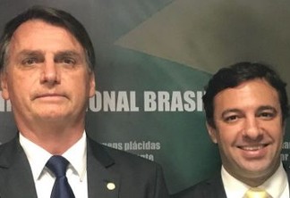 Deputado catarinense é o 13º diagnosticado com Covid-19 a ter viajado com Bolsonaro