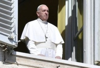 A bênção do papa Francisco, numa hora em que o mundo cai de joelhos - Por Nonato Guedes