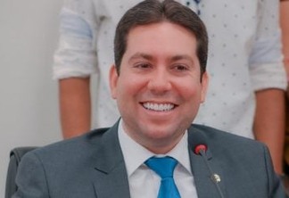 Emenda parlamentar de Felipe Leitão foi a única aprovada no novo texto da previdência da Paraíba