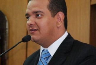 Pré-candidato a prefeito, Bruno Farias declama poesia em homenagem a João Pessoa; VEJA VÍDEO
