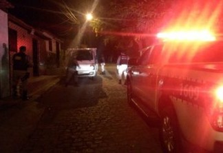 Polícia prende dupla suspeita de violar casa e fábrica de calçados em Campina Grande