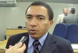 Vereador aliado a Romero pede saída do ministro da Saúde e sugere que pandemia do Coronavírus não existe