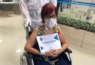 Diretora da Maternidade Frei Damião está curada de covid-19 e tem alta de hospital -VEJA VÍDEO