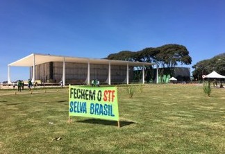 Manifestantes fazem ato em Brasília em apoio a Bolsonaro e em defesa de medidas inconstitucionais