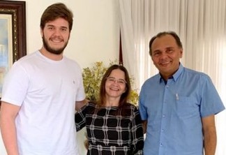AGORA: Manoel Ludgério retira candidatura para apoiar Bruno Cunha Lima na disputa pela PMCG