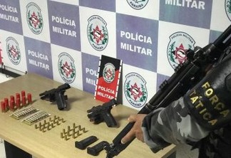 Polícia apreende armas e munições durante ação de combate ao tráfico e homicídios dentro de comunidade de João Pessoa