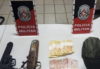 Polícia prende homem e apreende adolescente suspeitos de assaltar farmácia na Paraíba