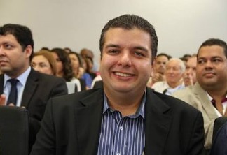 Eduardo parabeniza Diego Tavares pela posse no Senado e exalta experiência em gestão e habilidade agregadora