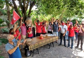 Em meio à queda de braço com PT, Anísio Maia comemora aniversário de 75 anos de Lula