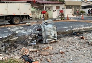 COLISÃO: Motorista derruba muro de casa após capotar veículo, em João Pessoa
