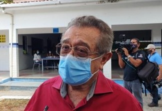 COVID-19: Senador José Maranhão tem piora e é entubado durante mudança de hospital