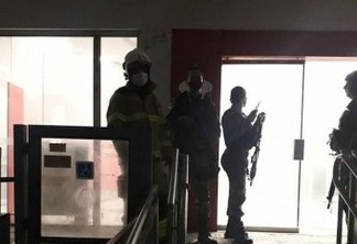 Bandidos tentam arrombar agência bancária do Santander, em Campina Grande