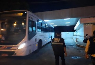 PMJP realiza operação para fiscalizar as condições de higiene dos ônibus da Capital - VEJA