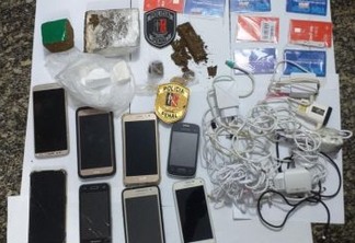 CELULARES E DROGAS: Polícia intercepta arremesso de drogas e equipamentos para dentro de prisão