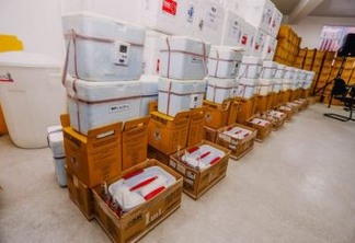 Paraíba distribui mais de 241 mil doses de vacinas contra Covid-19 para os municípios
