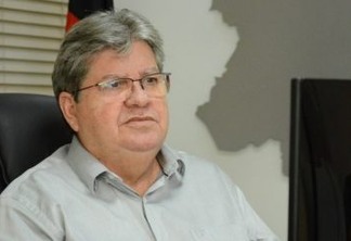 João Azevêdo assina ordem de serviço para conclusão de adutora e anuncia licitações de estradas