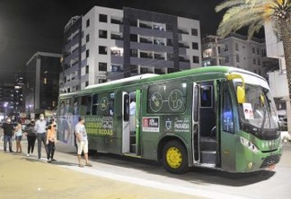 Prefeitura de JP usa ônibus para realizar testagens para a Covid-19 em moradores dos maiores bairros da capital