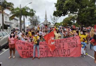 "FORA BOLSONARO": manifestantes pedem saída do presidente durante protesto em João Pessoa - VEJA VÍDEO