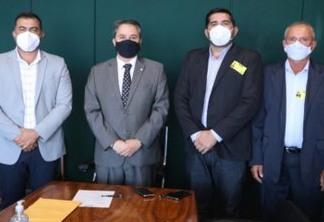 Prefeitos de Nova Floresta e Baraúna anunciam apoio a Efraim para o Senado e fortalecem o projeto do Deputado