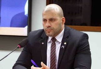 Conselho de Ética aprova suspensão de Daniel Silveira