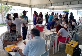 Ação de saúde marca início das atividades da semana do servidor público, em Patos