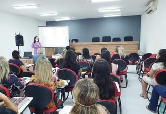 Prefeitura de Patos promove capacitação para implantação do Serviço da Família Acolhedora