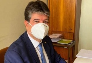 Ruy Carneiro quer apoio de parlamentares para votar o fim do pagamento de pensão vitalícia a ex-governadores  
