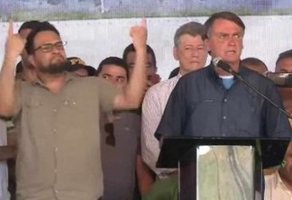EM TOM DE CAMPANHA?! Prefeito compara Bolsonaro a Jesus e presidente aproveita para criticar a oposição: "Os ladrões querem voltar"