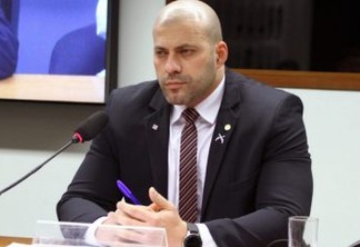 Daniel Silveira dorme na Câmara dos Deputados para não usar tornozeleira eletrônica