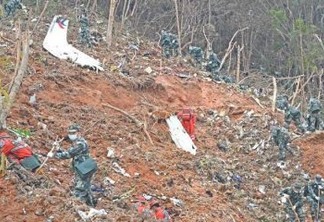 China confirma morte dos 132 ocupantes de avião