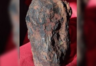 INCRÍVEL: Meteorito de 4,5 bilhões de anos é encontrado no Sertão da Paraíba
