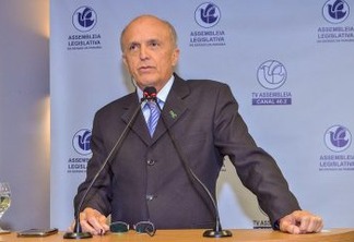 João Azevêdo torce por candidatura de secretário Geraldo Medeiros: "Projeto que tem tudo para dar certo"