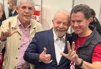 Veneziano posa ao lado de Coutinho e Lula e diz que petista trará 'pacificação' do Brasil: "Dia de festa cívica" - VÍDEO