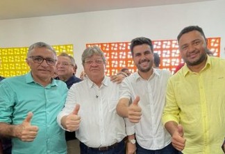 Prefeito de Poço Dantas, do PTB, declara apoio à reeleição de João Azevêdo